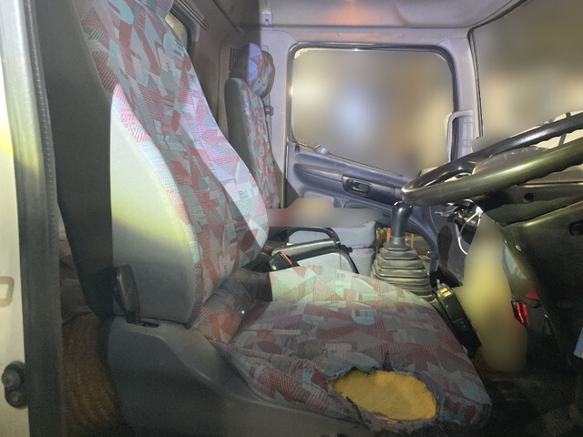 日野レンジャーダンプ中型（4t）[写真32]