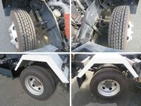 いすゞフォワードコンテナ専用車中型（4t）[写真16]