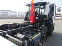 いすゞフォワードコンテナ専用車中型（4t）[写真19]