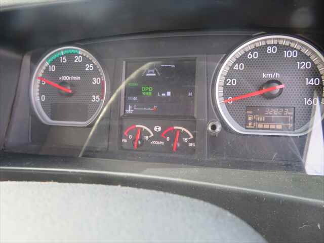 いすゞフォワードコンテナ専用車中型（4t）[写真33]