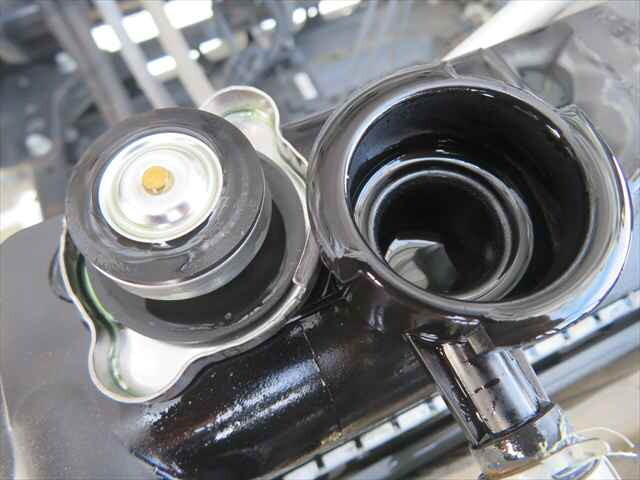 いすゞフォワードコンテナ専用車中型（4t）[写真09]