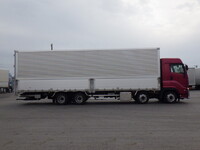 いすゞギガアルミウイング大型（10t）[写真13]