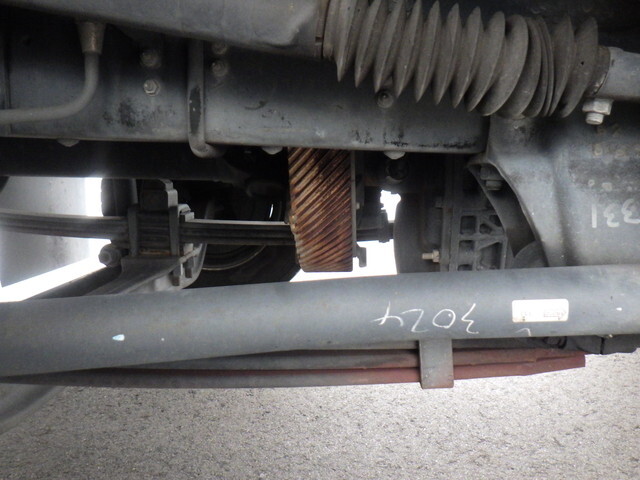 いすゞギガアルミウイング大型（10t）[写真24]