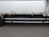 いすゞギガアルミウイング大型（10t）[写真29]