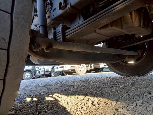 三菱ふそうスーパーグレートトレーラーヘッド（トラクターヘッド）大型（10t）[写真17]