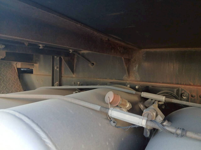 三菱ふそうスーパーグレートトレーラーヘッド（トラクターヘッド）大型（10t）[写真23]