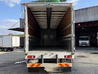 UDトラックスクオンアルミウイング大型（10t）[写真11]