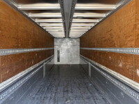 UDトラックスクオンアルミウイング大型（10t）[写真12]