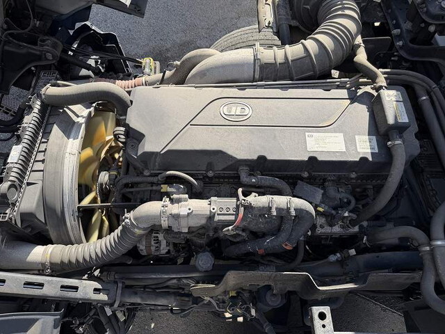 UDトラックスクオンアルミウイング大型（10t）[写真16]