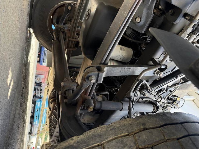 UDトラックスクオンアルミウイング大型（10t）[写真17]