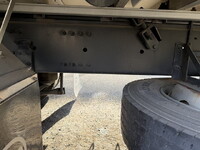 UDトラックスクオンアルミウイング大型（10t）[写真24]