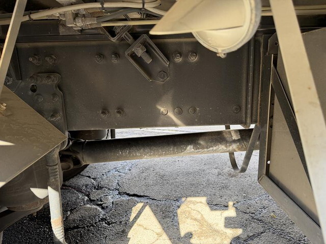 UDトラックスクオンアルミウイング大型（10t）[写真28]