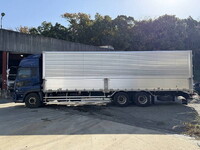 UDトラックスクオンアルミウイング大型（10t）[写真07]