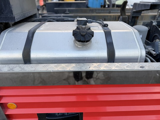 三菱ふそうスーパーグレートダンプ大型（10t）[写真10]