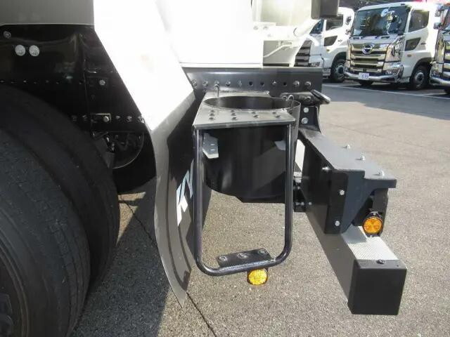 日野プロフィアミキサー車（コンクリートミキサー）大型（10t）[写真12]