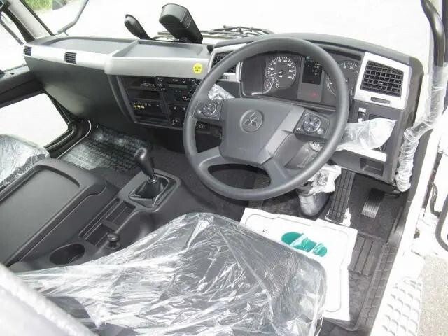 三菱ふそうファイタークレーン4段増トン（6t・8t）[写真17]