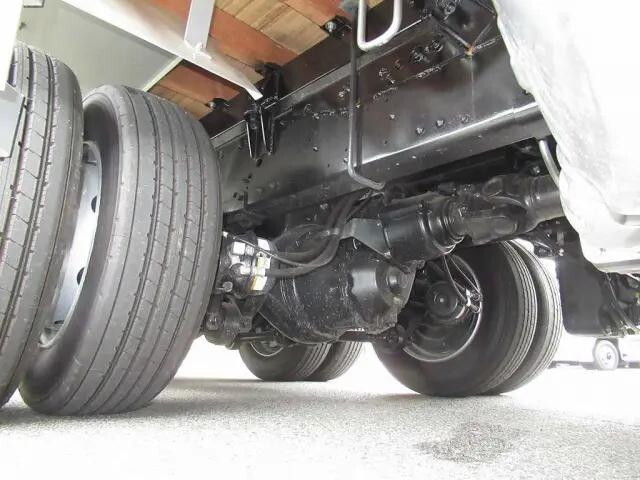 三菱ふそうファイタークレーン4段増トン（6t・8t）[写真22]