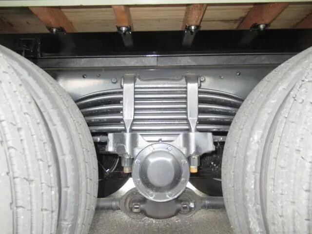 三菱ふそうファイタークレーン4段増トン（6t・8t）[写真25]