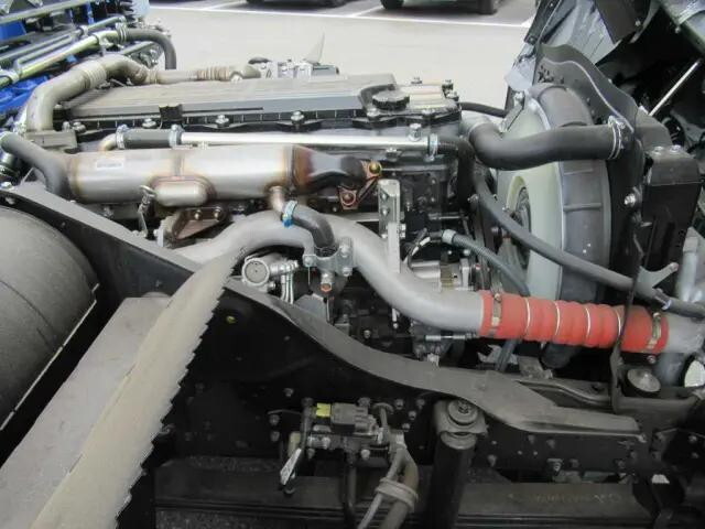 三菱ふそうファイタークレーン4段増トン（6t・8t）[写真27]