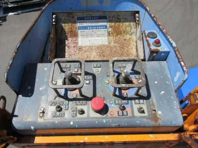 いすゞフォワード高所作業車増トン（6t・8t）[写真07]