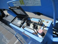 いすゞフォワード高所作業車増トン（6t・8t）[写真09]