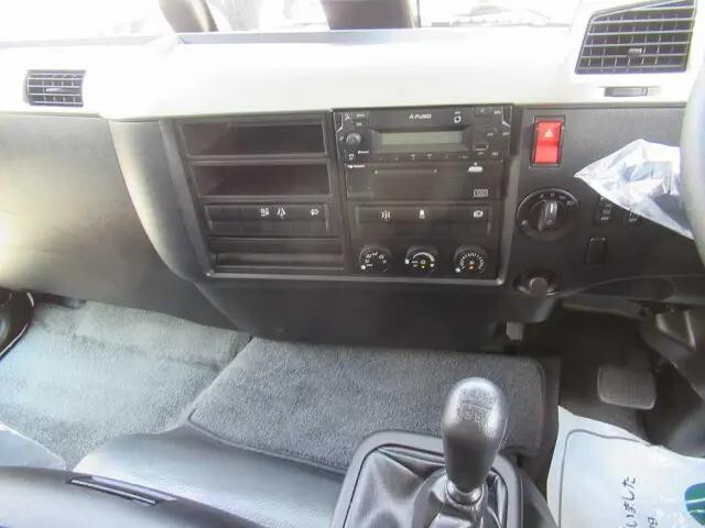 三菱ふそうファイター深ダンプ（土砂禁ダンプ）増トン（6t・8t）[写真18]