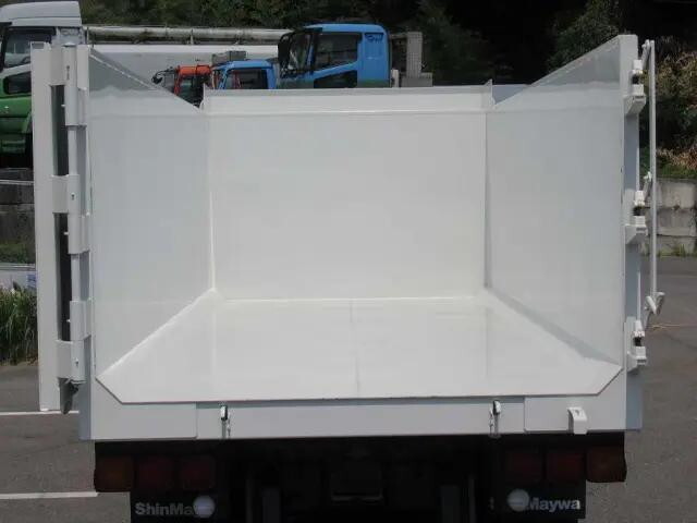 三菱ふそうファイター深ダンプ（土砂禁ダンプ）増トン（6t・8t）[写真06]