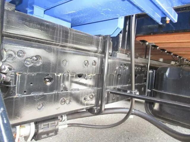 三菱ふそうファイタークレーン4段増トン（6t・8t）[写真23]