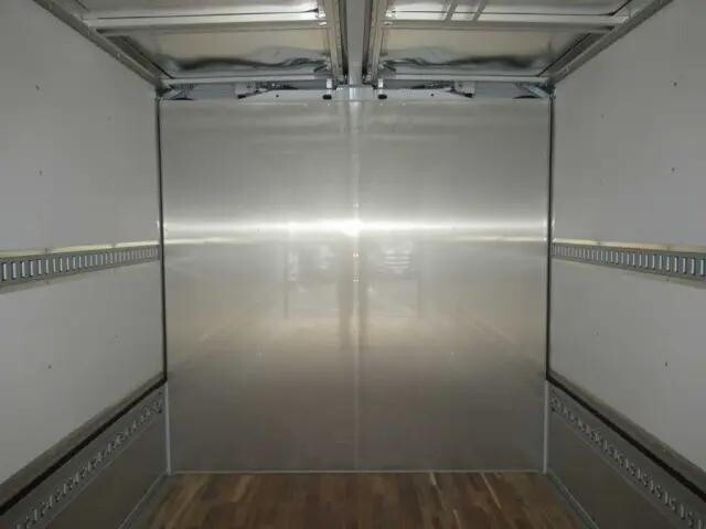 三菱ふそうファイターアルミウイング中型（4t）[写真11]