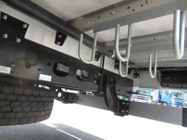 三菱ふそうファイターアルミウイング中型（4t）[写真24]