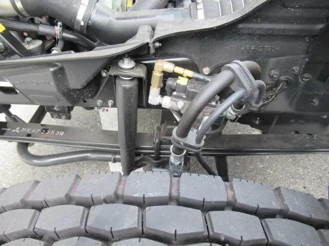 三菱ふそうファイターアルミウイング中型（4t）[写真27]