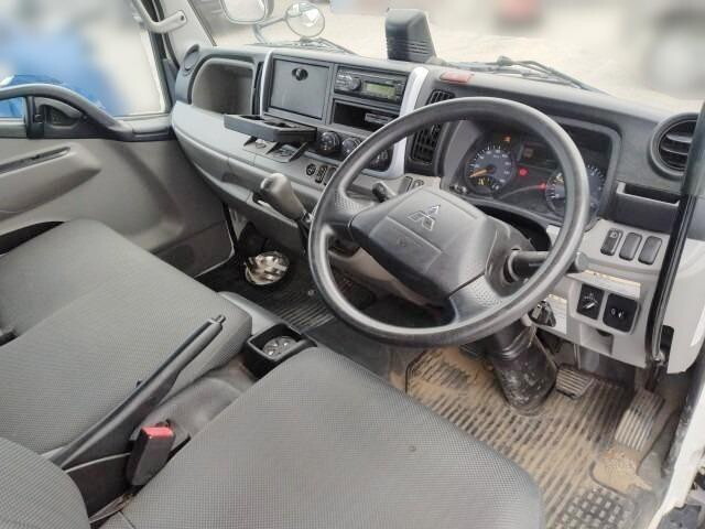 三菱ふそうキャンターダンプ小型（2t・3t）[写真31]