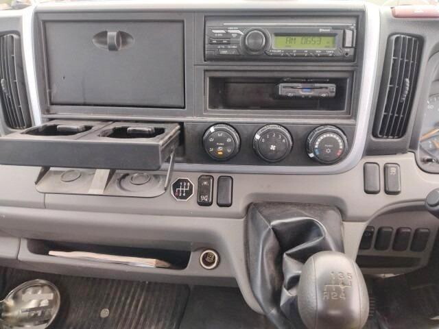 三菱ふそうキャンターダンプ小型（2t・3t）[写真32]