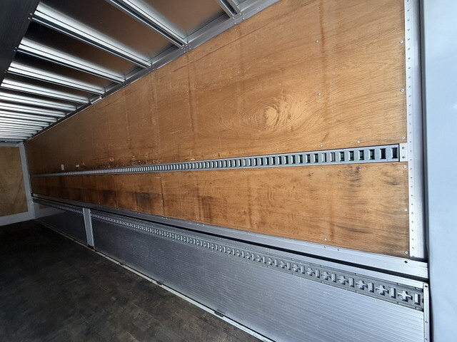 日野プロフィアアルミウイング大型（10t）[写真14]