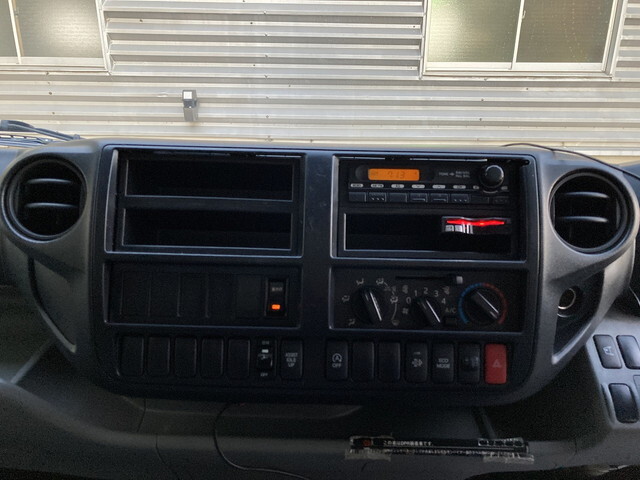 日野デュトロアルミバン小型（2t・3t）[写真15]