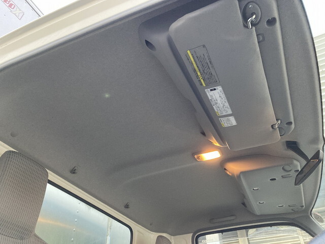 日野デュトロアルミバン小型（2t・3t）[写真17]