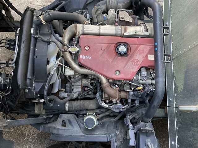 日野デュトロアルミバン小型（2t・3t）[写真06]