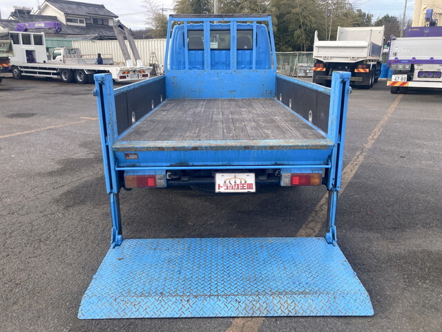 トヨタダイナダブルキャブ（Wキャブ）小型（2t・3t）[写真12]
