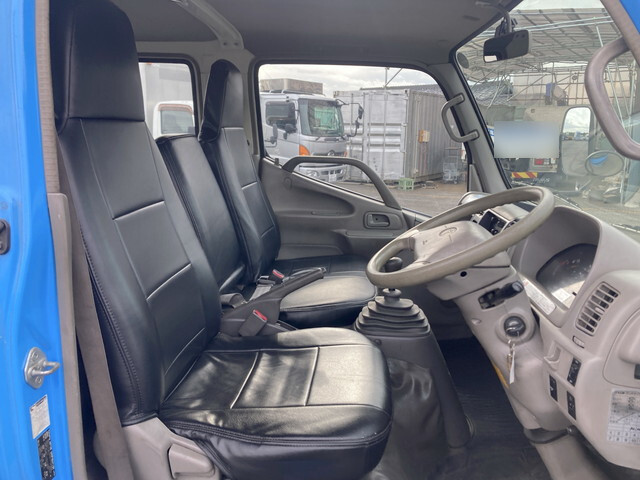 トヨタダイナダブルキャブ（Wキャブ）小型（2t・3t）[写真32]