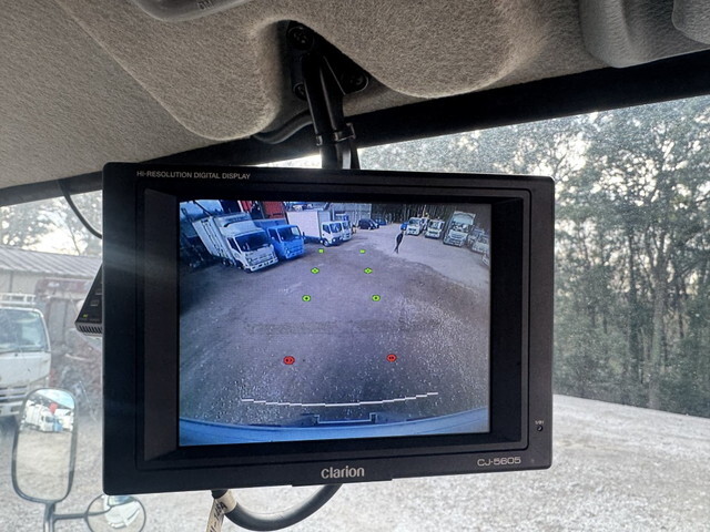 三菱ふそうキャンターアルミバン小型（2t・3t）[写真13]