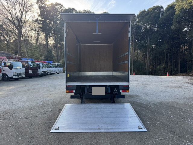 三菱ふそうキャンターアルミバン小型（2t・3t）[写真21]