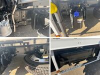 日野レンジャー冷蔵冷凍ウイング中型（4t）[写真35]