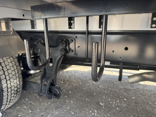 日野レンジャー冷蔵冷凍ウイング中型（4t）[写真37]