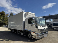 日野レンジャー冷蔵冷凍ウイング中型（4t）[写真04]