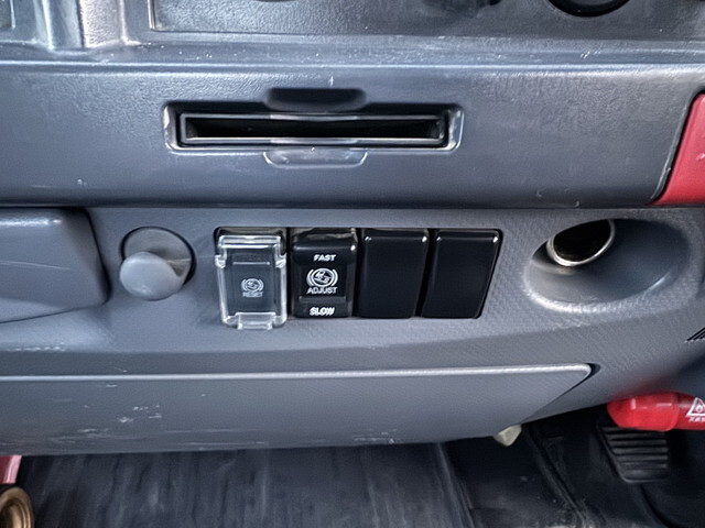 いすゞエルフ散水車小型（2t・3t）[写真12]