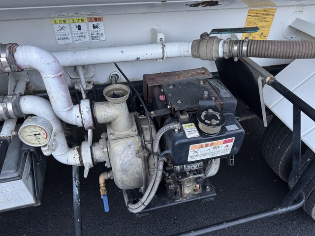 いすゞエルフ散水車小型（2t・3t）[写真19]