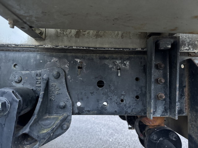 いすゞエルフ散水車小型（2t・3t）[写真21]