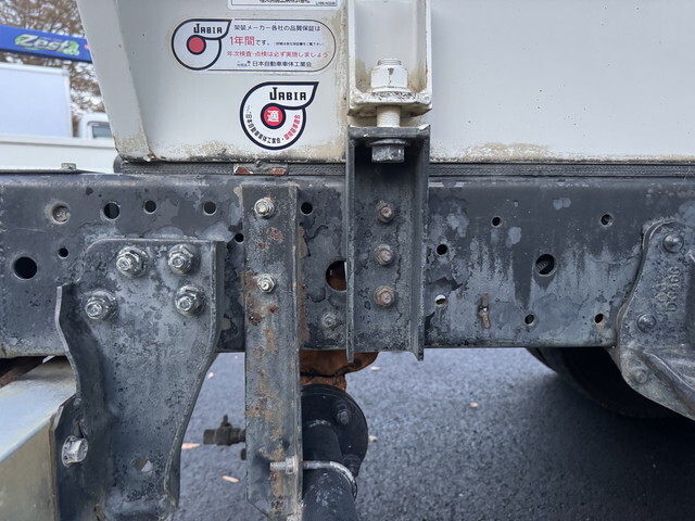 いすゞエルフ散水車小型（2t・3t）[写真25]