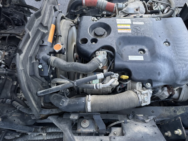 いすゞエルフ散水車小型（2t・3t）[写真31]