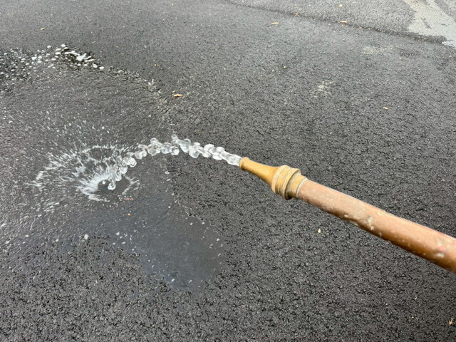 いすゞエルフ散水車小型（2t・3t）[写真40]